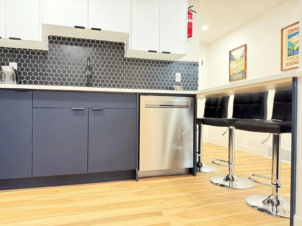 Rustic Rocky Retreat Apartman YYC